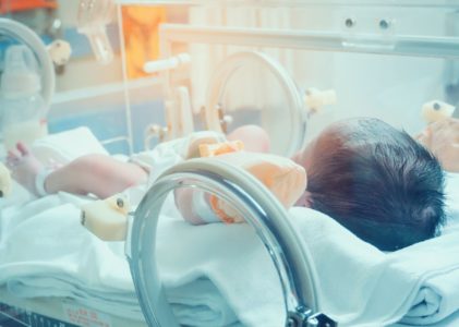 Fermetures de maternités : 1200 bébés sauvés !