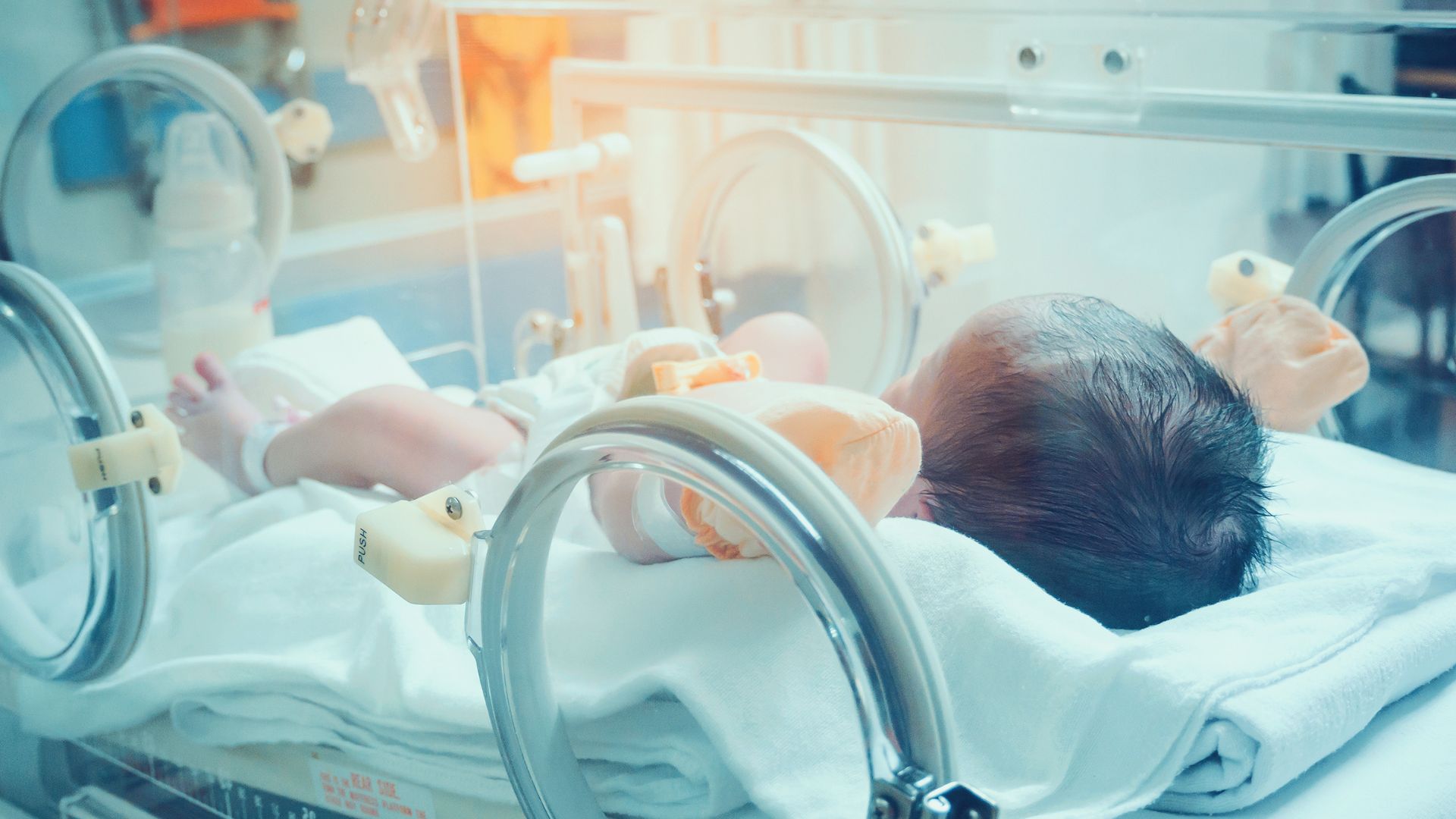 Fermetures de maternités : 1200 bébés sauvés !